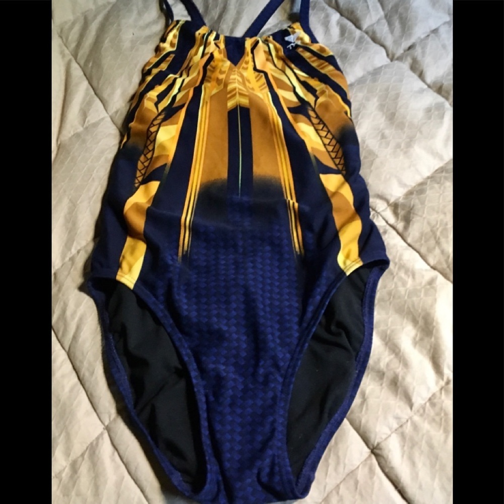 🌴TYR diamondback swimsuit🌴
